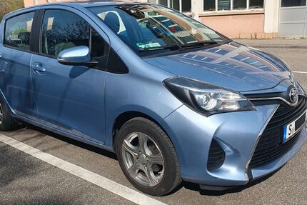 Toyota Yaris 84.450 km 8.900 € Stuttgart 70372