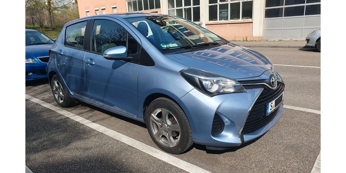 Toyota Yaris 84.450 km 8.900 € Stuttgart 70372