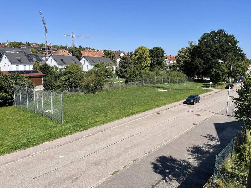 Doppelhaushälfte in ruhiger Ortsrandlage.