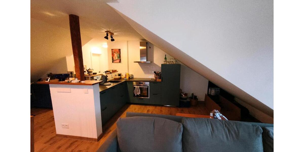 Dachgeschoßwohnung Kirchheim unter Teck - 2 Zimmer, 53 m&sup2;, 1.000&euro; | Angebot:25176306