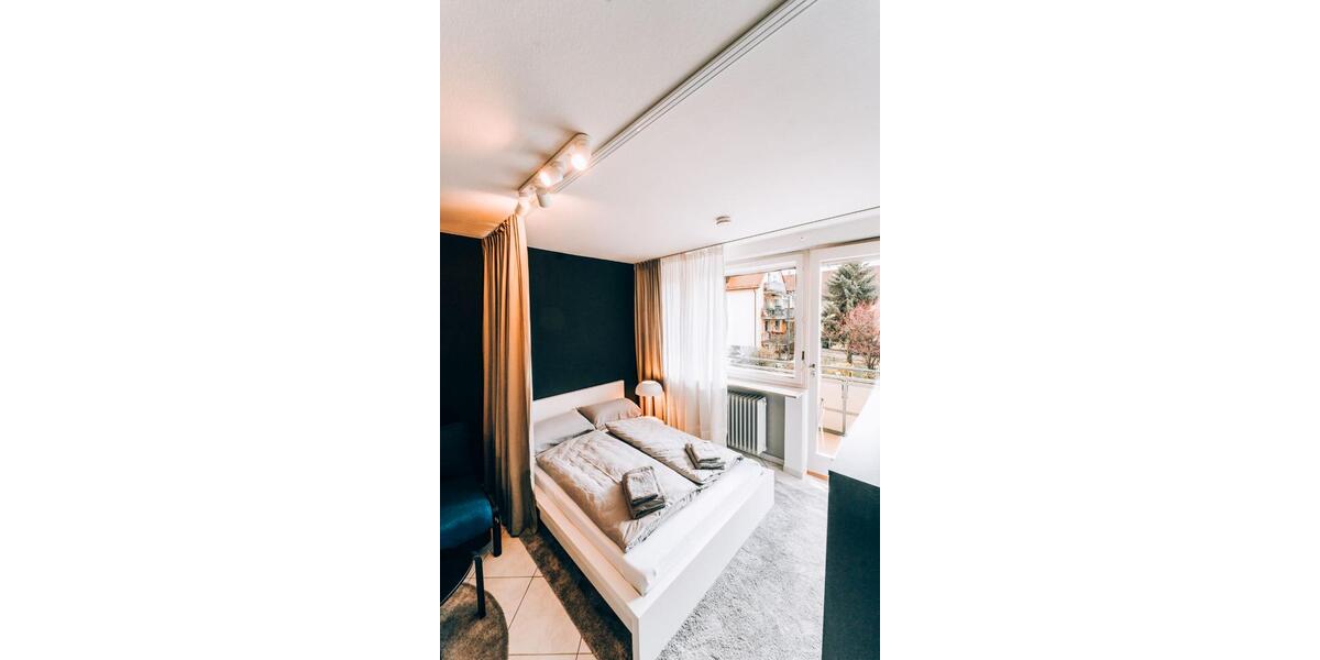 Etagenwohnung Stuttgart Luginsland - 1.5 Zimmer, 30 m&sup2;, 1.100&euro; | Angebot:26312702
