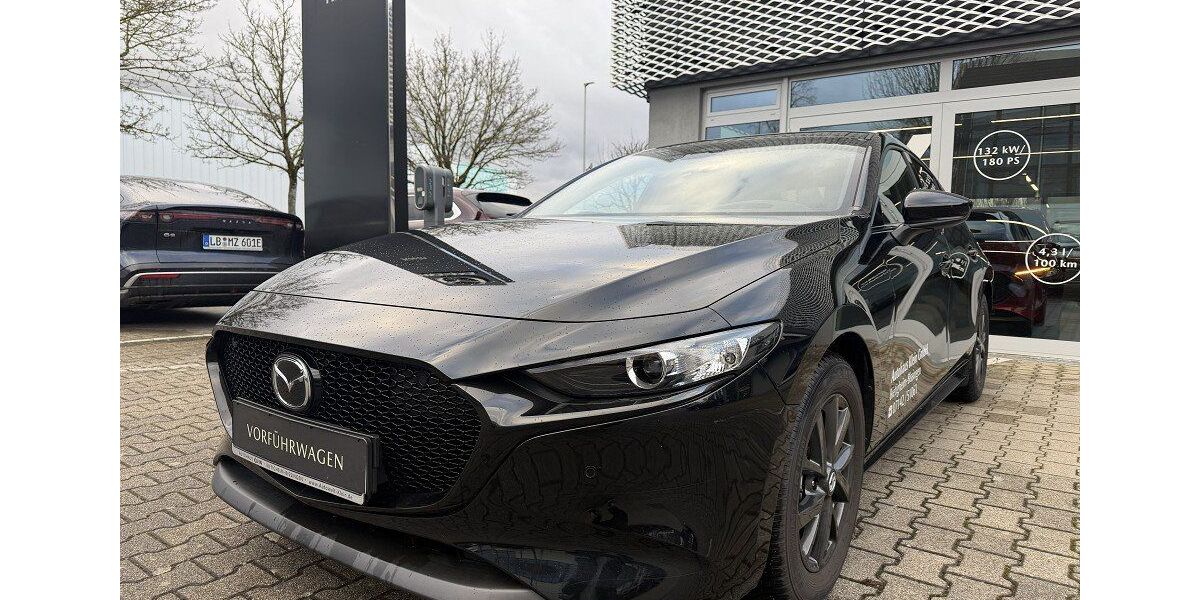 Mazda 3 11.000 km 23.900 &euro; Bietigheim-Bissingen 74321