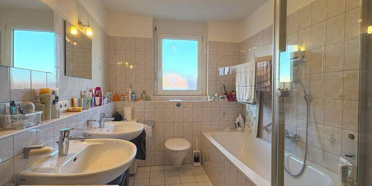 Reihenmittelhaus Stuttgart Vaihingen - 6 Zimmer, 150 m&sup2;, 729.000&euro; | Angebot:24836482