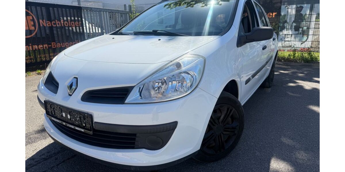 Renault Clio 77.000 km 2.490 &euro; MÖGLINGEN 71696