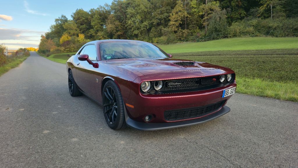 Dodge Challenger 45.700 km 39.900 &euro; Leonberg 71229