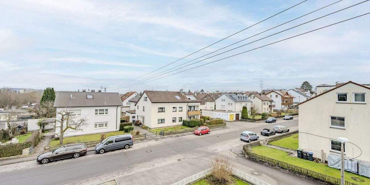 Mehrfamilienhaus, Wohnhaus Sindelfingen / Maichingen Maichingen - 8 Zimmer, 145 m&sup2;, 695.000&euro; | Angebot:24251105