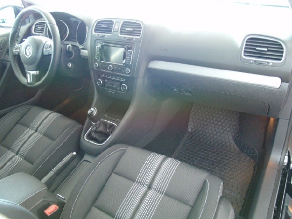 VW Golf 101.937 km 7.500 € Leinfelden-Echterdingen 70771