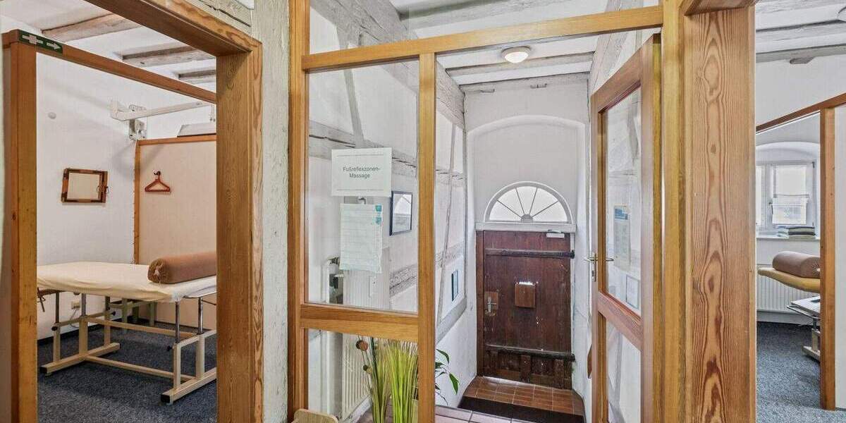 Gewerbeobjekt Ludwigsburg Oßweil - 3 Zimmer, 100 m&sup2;, 299.000&euro; | Angebot:25777877