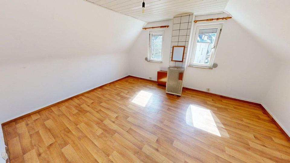 Doppelhaushälfte Stuttgart Feuerbach - 6 Zimmer, 149 m&sup2;, 499.000&euro; | Angebot:26754136