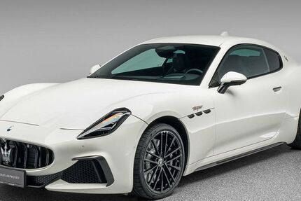 Maserati Granturismo 27.000 km 168.890 € Böblingen 71034