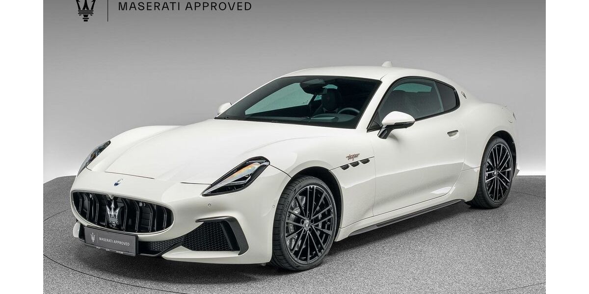 Maserati Granturismo 27.000 km 168.890 € Böblingen 71034