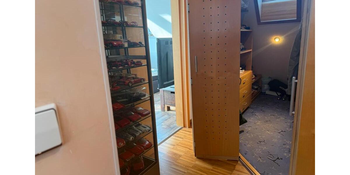 Dachgeschoßwohnung Markgröningen - 4 Zimmer, 85 m&sup2;, 379.000&euro; | Angebot:23473045