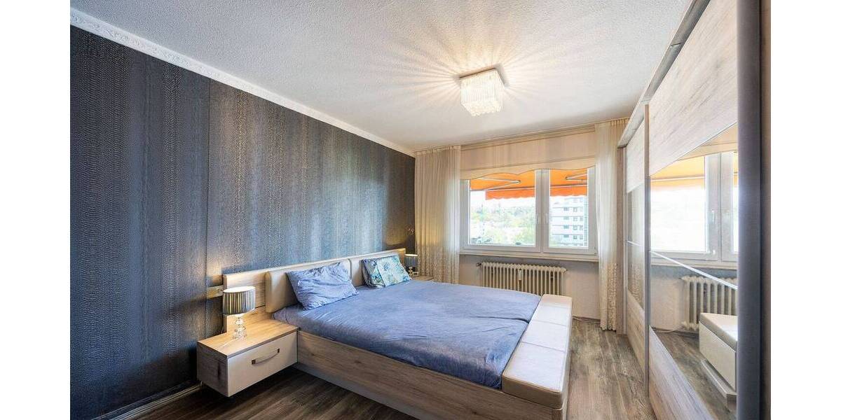 Etagenwohnung Stuttgart Zuffenhausen - 3 Zimmer, 94 m&sup2;, 395.000&euro; | Angebot:26246032