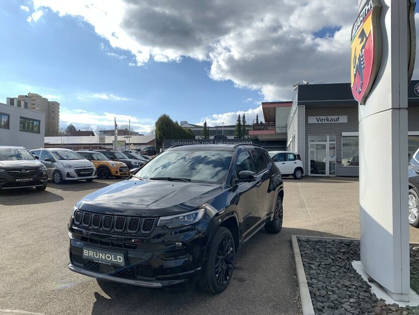 Compass 1.3 T4 4xe PLUG-IN HYBRID Automatik S