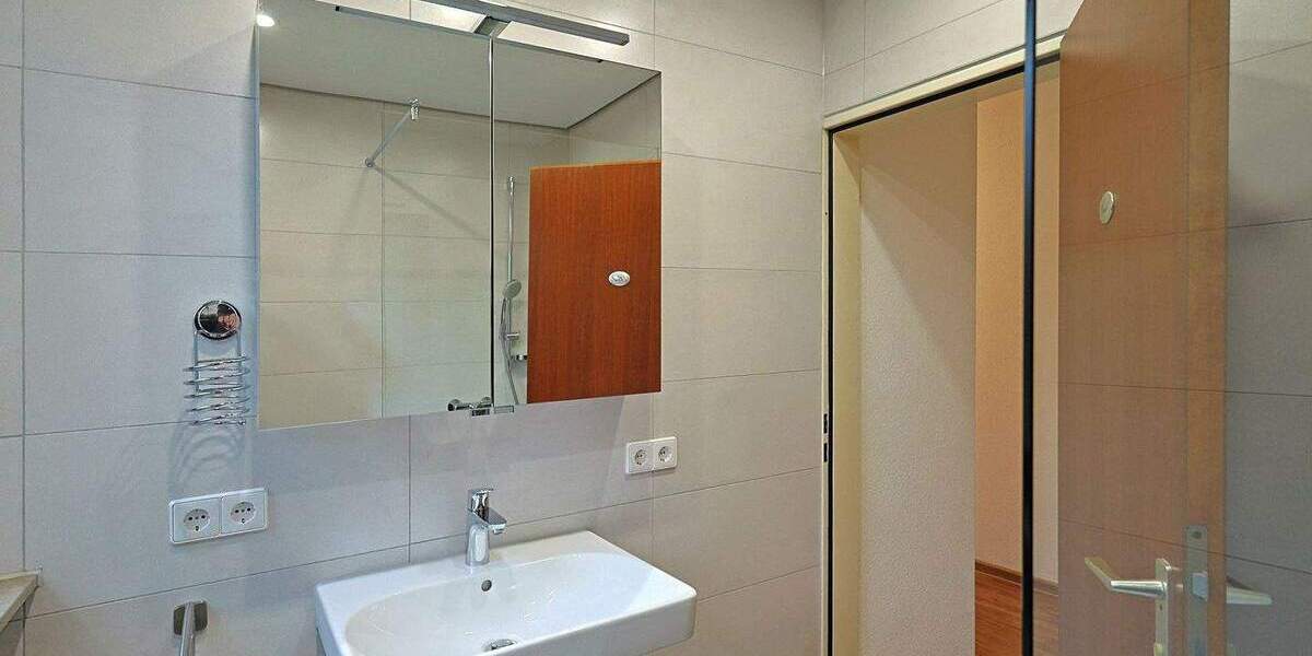 Etagenwohnung Weissach - 3 Zimmer, 95 m&sup2;, 1.100&euro; | Angebot:25372316