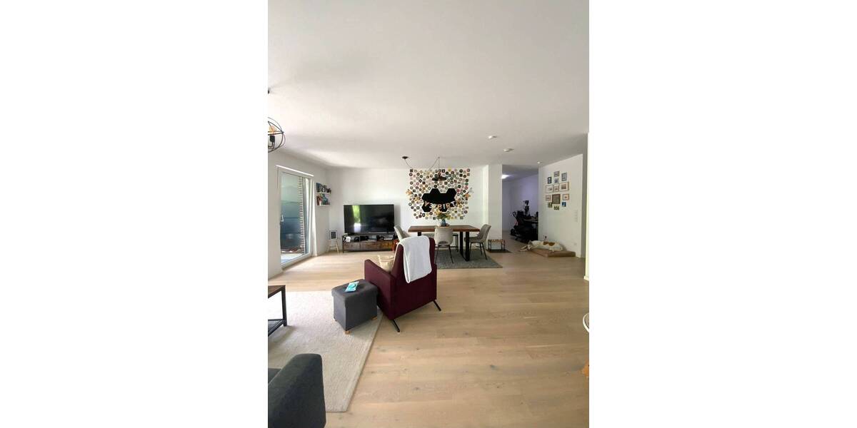 Etagenwohnung Stuttgart / Stuttgart-West West - 3 Zimmer, 120 m&sup2;, 2.310&euro; | Angebot:26863354