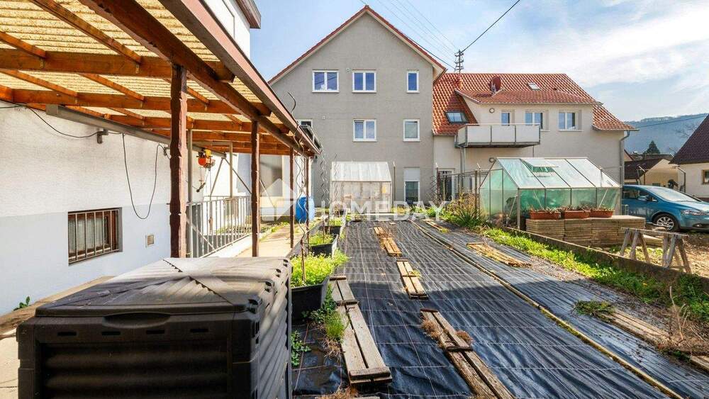 Einfamilienhaus Metzingen Neuhausen - 7 Zimmer, 112 m&sup2;, 496.000&euro; | Angebot:25879096
