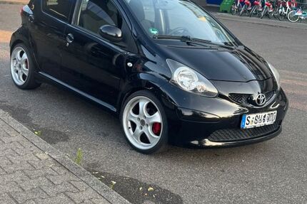 Toyota Aygo (X) 157.000 km 2.700 € Stuttgart 70437