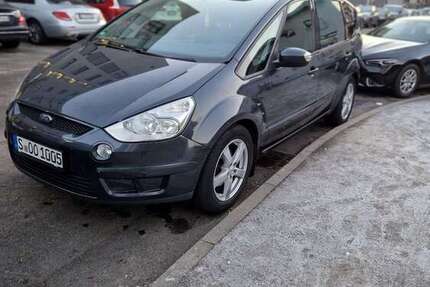 Ford S-Max 163.000 km 3.500 &euro; Stuttgart 70437