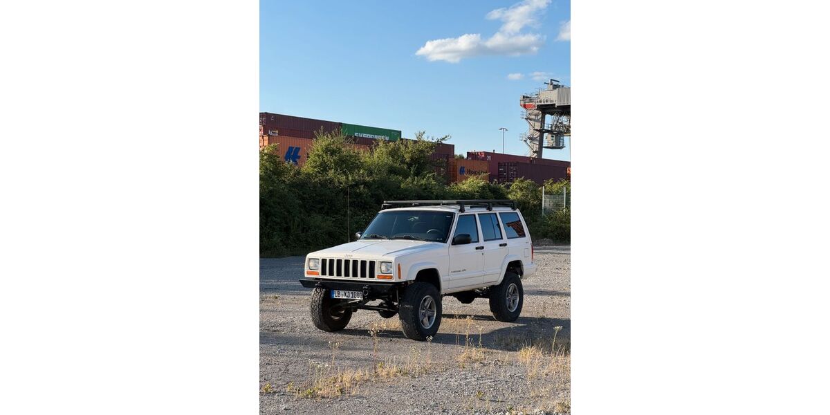 Jeep Cherokee 4.986 km 19.999 &euro; Kornwestheim 70806