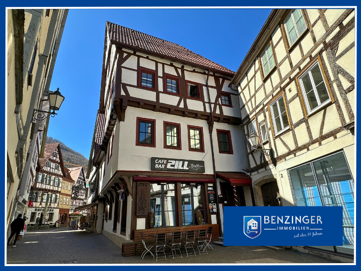 Haus zum Kaufen in Bad Urach 775.000 € 330 m²