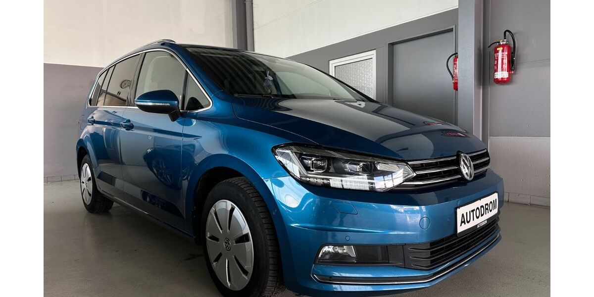 VW Touran 181.500 km 16.600 &euro; Neckartailfingen 72666