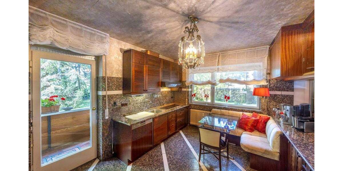 WEITBLICK: Mehrfamilienhaus in Bestlage! 1 zimmer