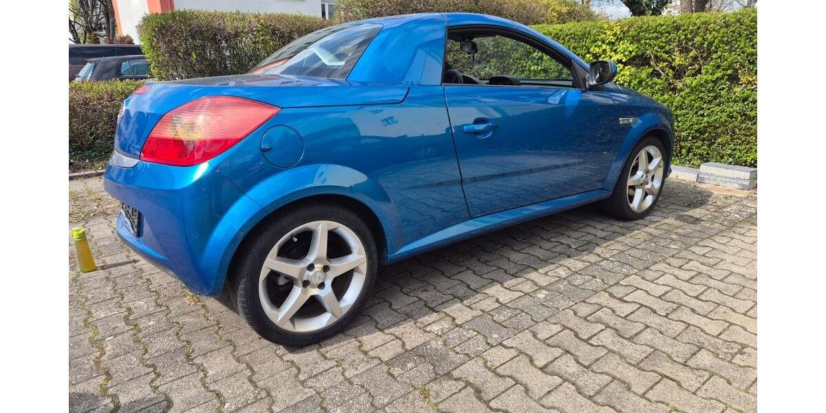 Opel Tigra Twintop 198.000 km 1.100 &euro; Ludwigsburg 71638