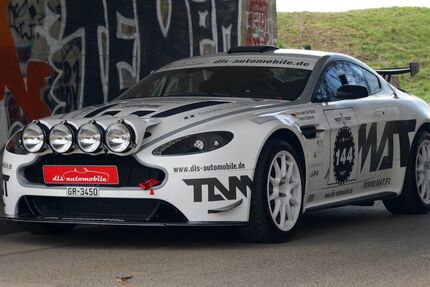 Aston Martin V8 Vantage 2.000 km 190.000 &euro; Fellbach 70736