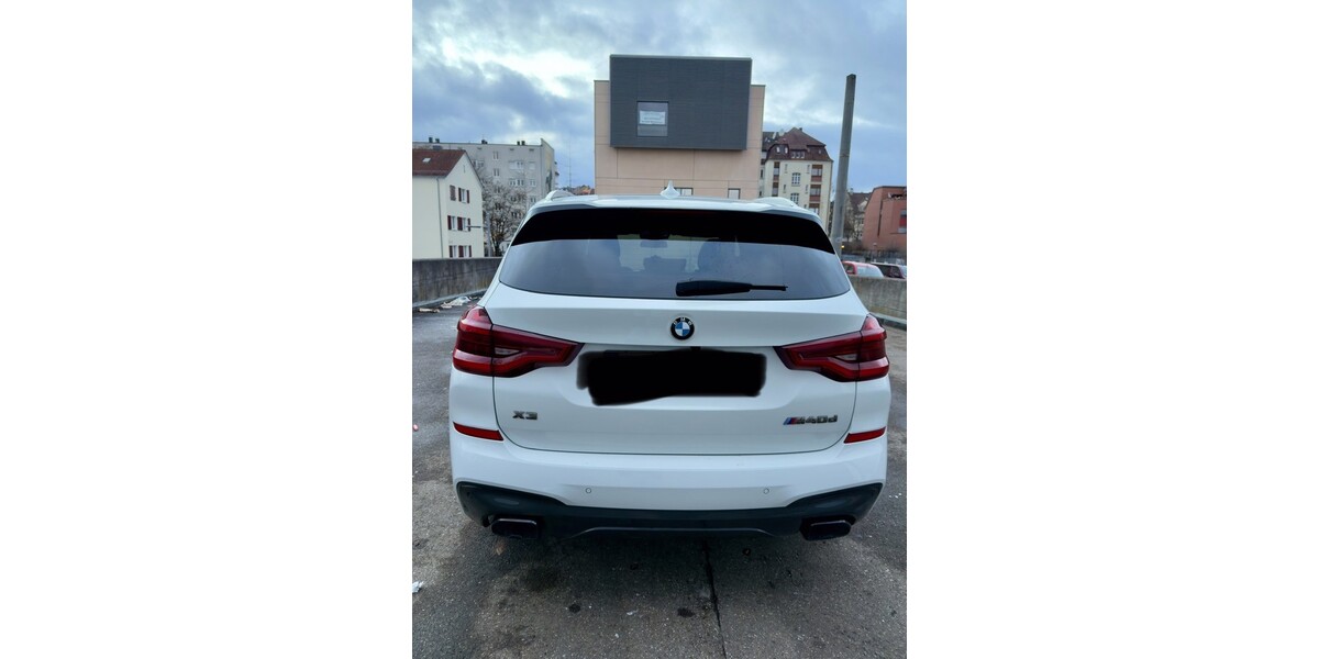 BMW X3 93.500 km 47.999 &euro; Stuttgart 70173