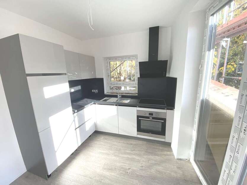 Wohnung zum Mieten in Reutlingen 1.195 € 80 m² 4.5 zimmer