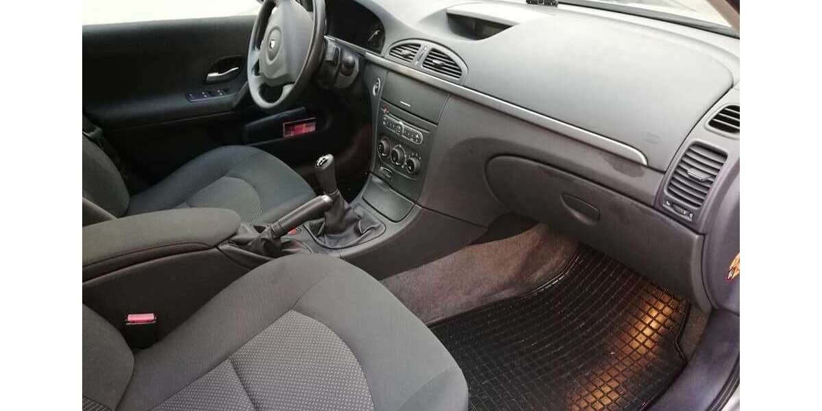 Renault Laguna 124.900 km 1.599 &euro; Stuttgart 70469