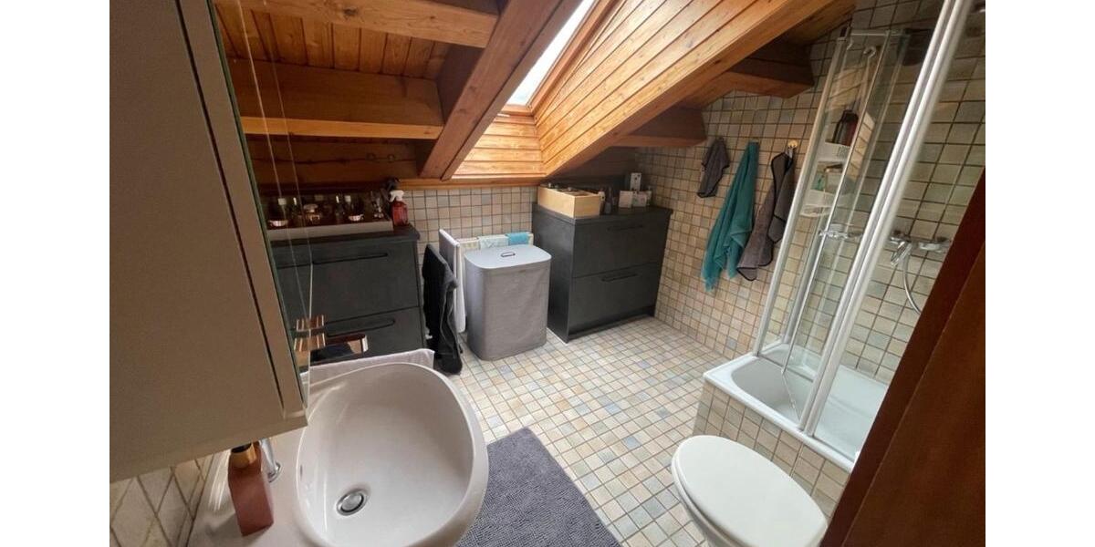 Looking for a House near Stuttgart? Schönes Reihenmittelhaus 6 zimmer