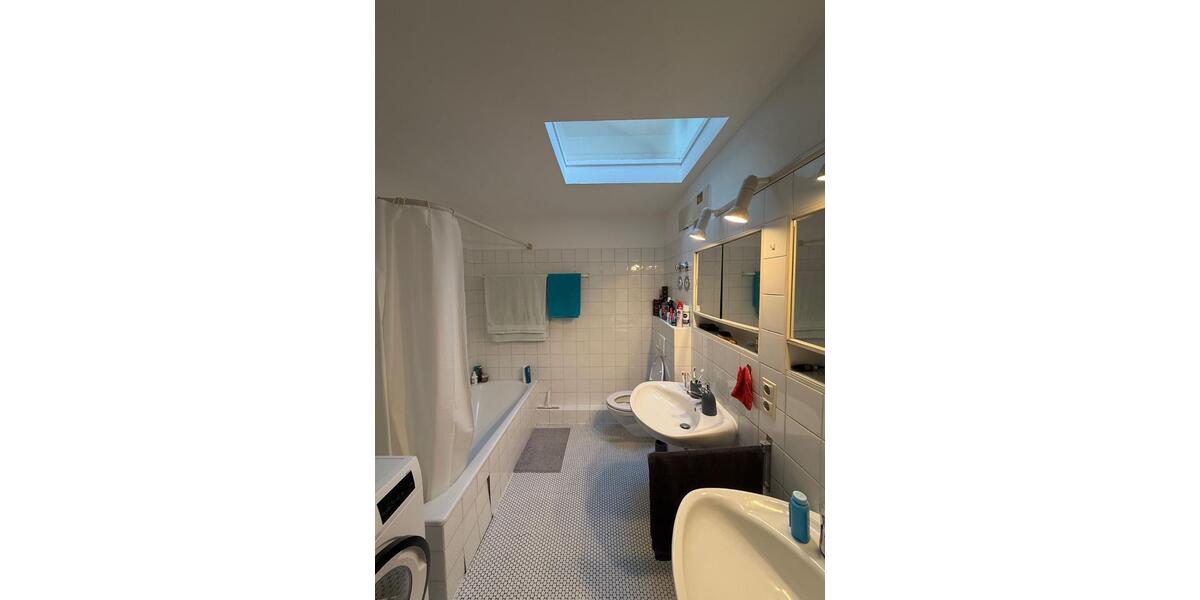 Dachgeschoßwohnung Stuttgart Mühlhausen - 2 Zimmer, 60 m&sup2;, 915&euro; | Angebot:26539701