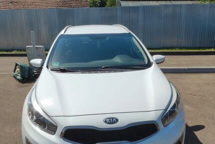 Kia ceed / Ceed 128.600 km 8.900 &euro; Esslingen am Neckar 73730