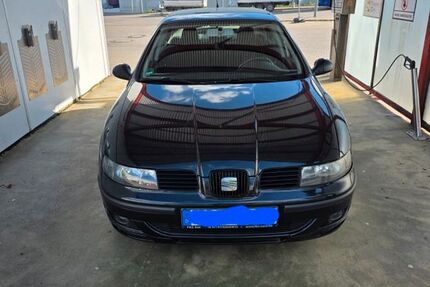 Seat Leon 178.581 km 2.650 &euro; Kornwestheim 70806
