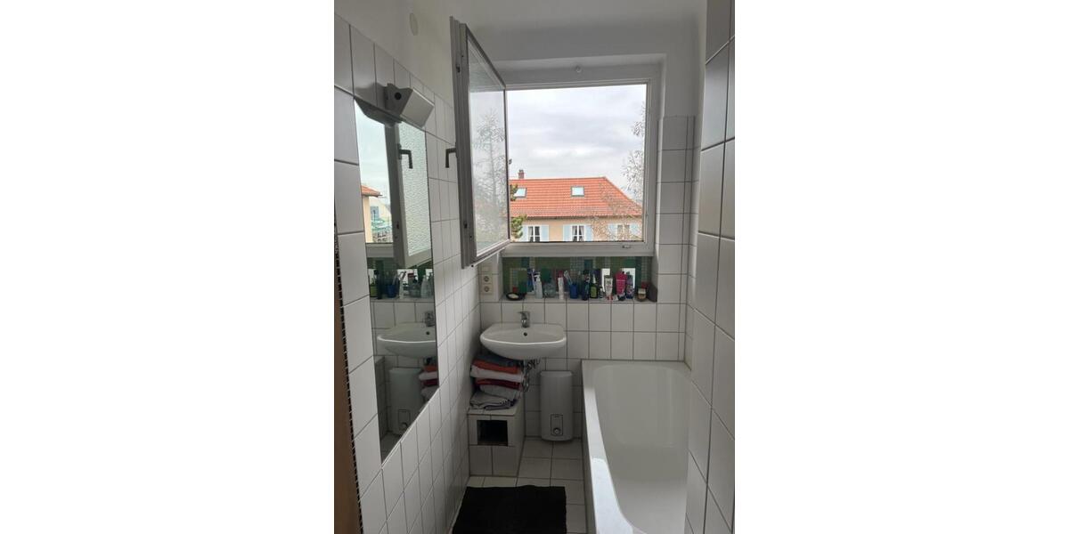 Einfamilienhaus Stuttgart Botnang - 5 Zimmer, 150 m&sup2;, 2.100&euro; | Angebot:24868941