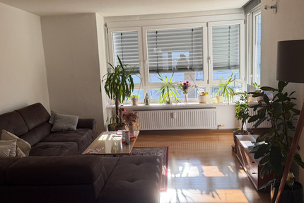 Gehobene 3,5-Zimmer Wohnung mit Süd-Balkon, EBK & Garage in Stgt 3.5 zimmer