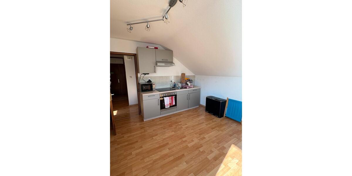 Dachgeschoßwohnung Kernen im Remstal - 1 Zimmer, 12 m&sup2;, 330&euro; | Angebot:26316454
