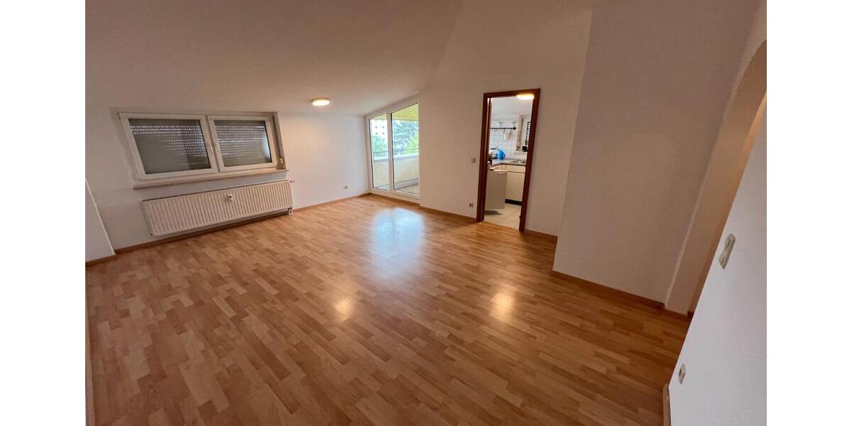 Dachgeschoßwohnung Plochingen - 2 Zimmer, 42 m&sup2;, 560&euro; | Angebot:26395501