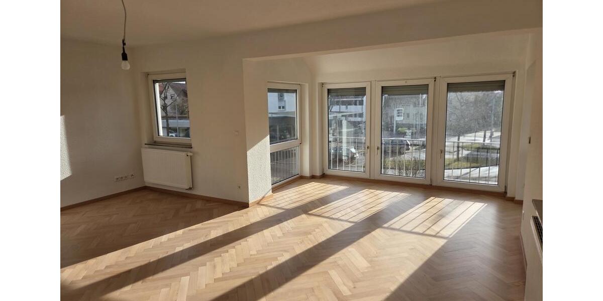 Lichtdurchflutete 3-Zimmer Wohnung Erstbezug nach Renovierung ab sofort! 3 zimmer