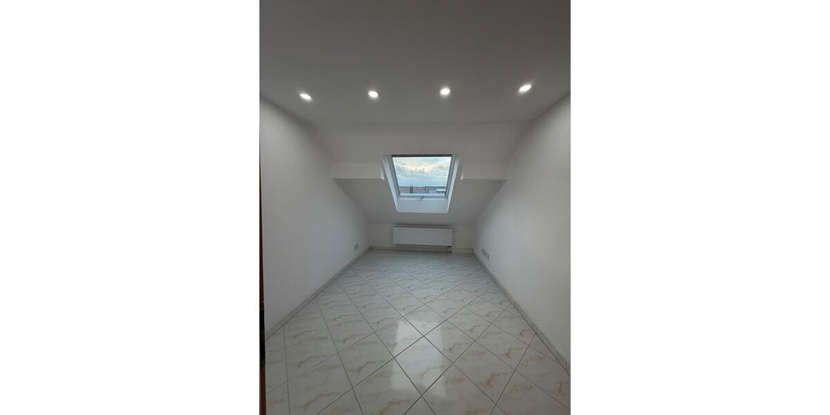 Reihenhaus Stuttgart Stuttgart-West - 8 Zimmer, 197 m&sup2;, 3.100&euro; | Angebot:24574194