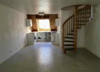 RUHIGE MAISONETTE MIT LOGGIA UND KAMINOFEN - Maisonettenwohnung Korntal-Münchingen Münchingen | Angebot:27347632