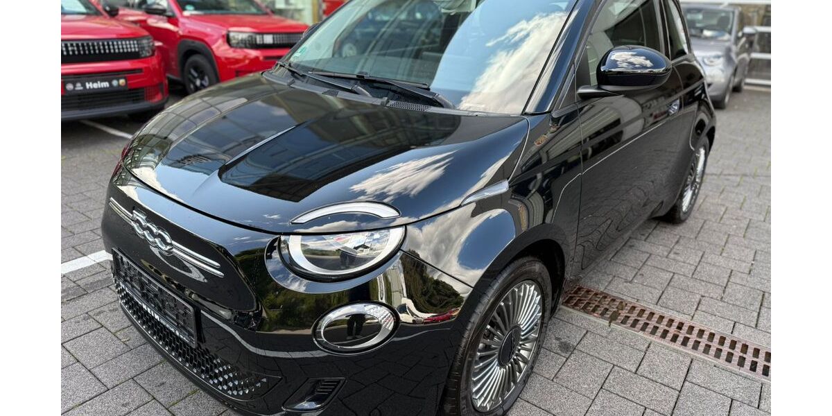 Fiat 500e 30.649 km 18.900 &euro; Tübingen 72072