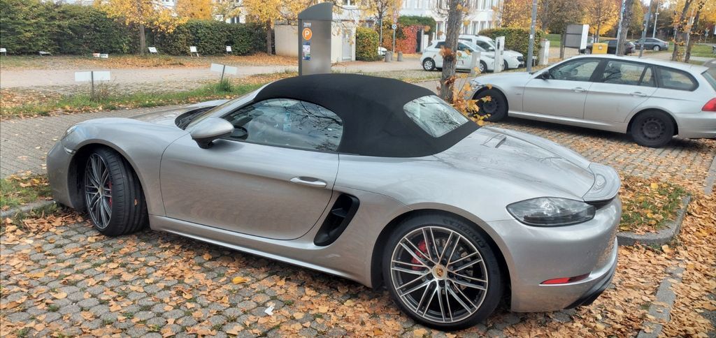 Porsche Boxster 77.000 km 69.890 € Stuttgart 70499