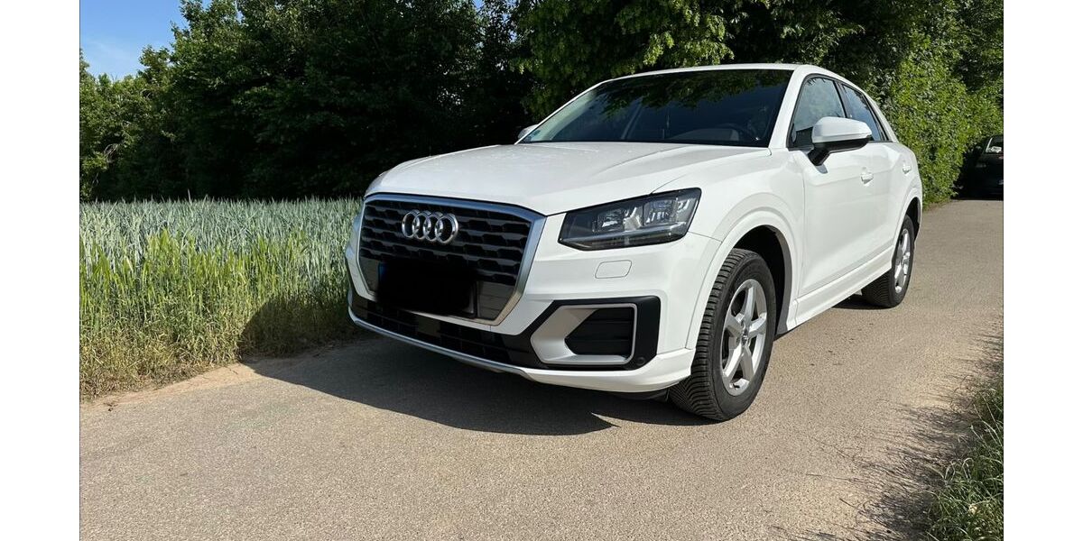 Audi Q2 113.374 km 14.900 &euro; Stuttgart 70499