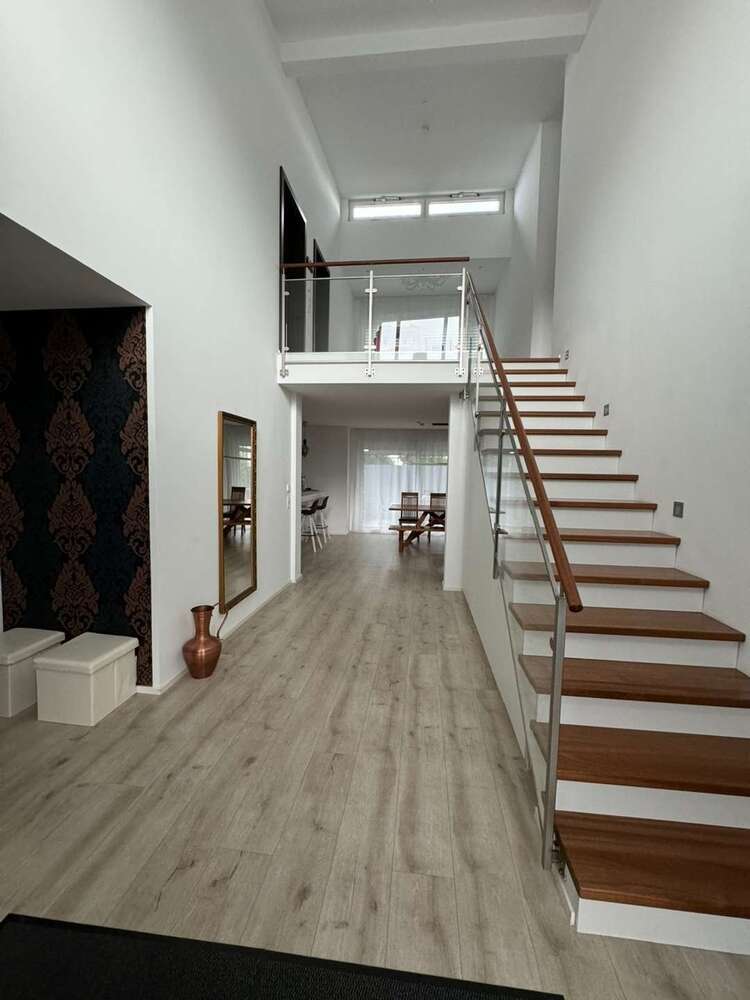 Haus zum Kaufen in Bönnigheim 869.000 € 166.13 m²