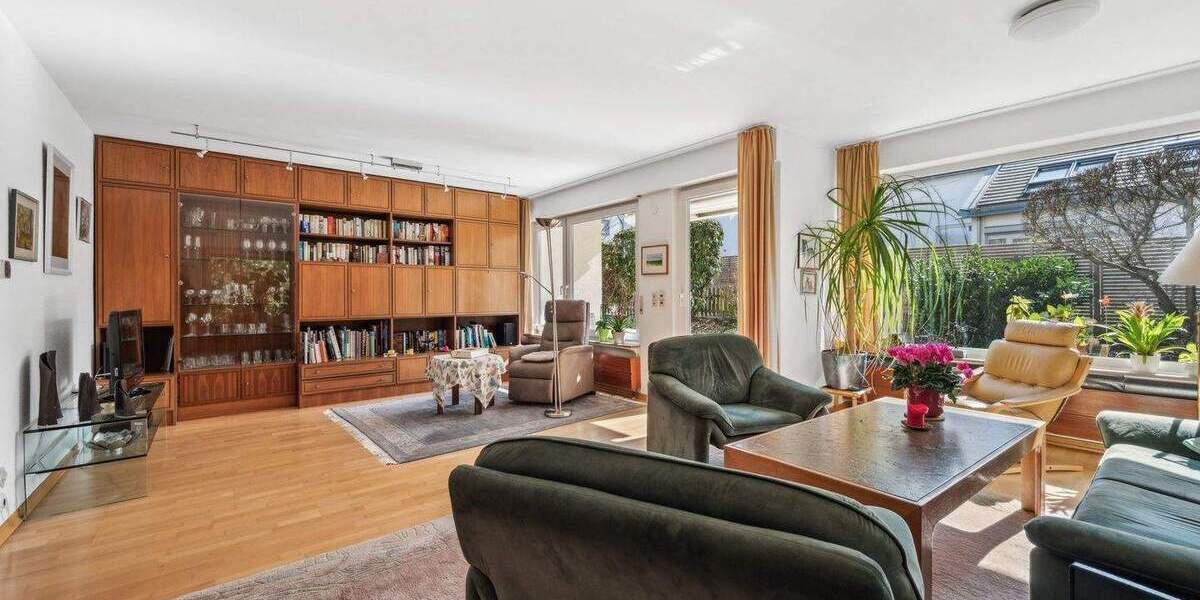 Mehrfamilienhaus, Wohnhaus Stuttgart Weilimdorf - 9 Zimmer, 210 m&sup2;, 889.000&euro; | Angebot:23979956