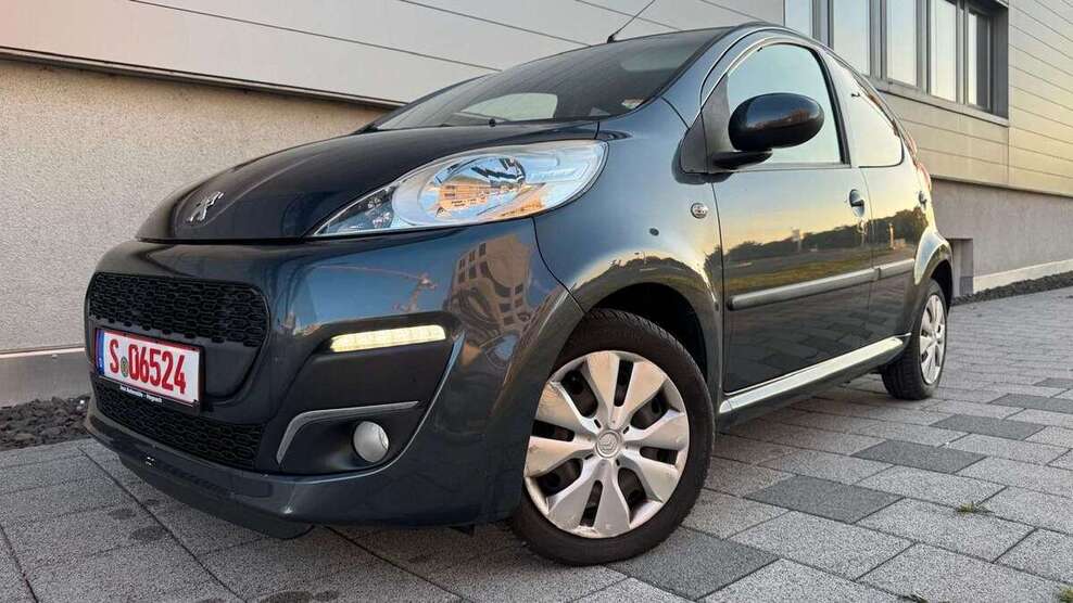 Peugeot 107 80.000 km 6.600 € Stuttgart 70563