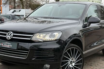 VW Touareg 239.200 km 9.599 € Stuttgart 70378